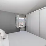 4 Bedroom Awesome In Stobrec דירה