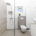 Apartman 4 Bedroom Awesome In Stobrec *